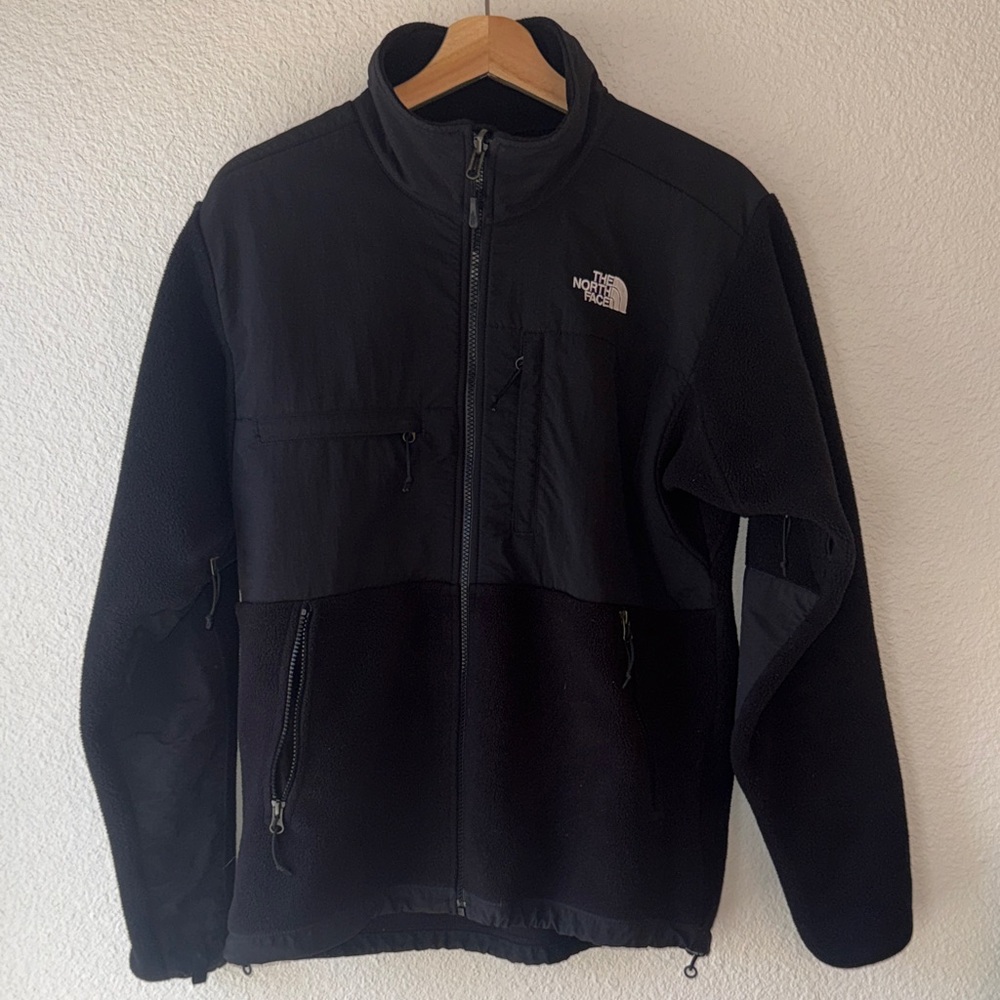 The North Face Men's Black Performance Jacket